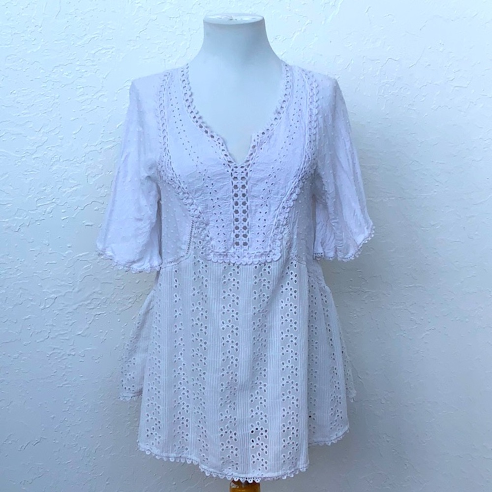 Knox Rose White Eyelet Baby Doll Top Flutter Sleeves Boho